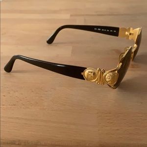 Fendi Shades (UNISEX) ***FS 296 90’s Vintage***